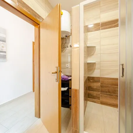 Apartments By The Sea Brna, Korcula - 9162