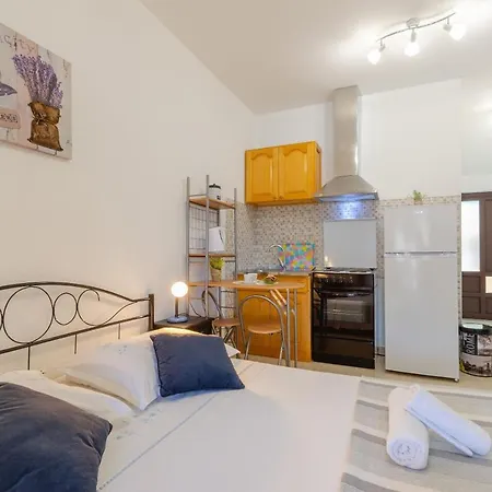 By The Sea Brna, Korcula - 9162 *