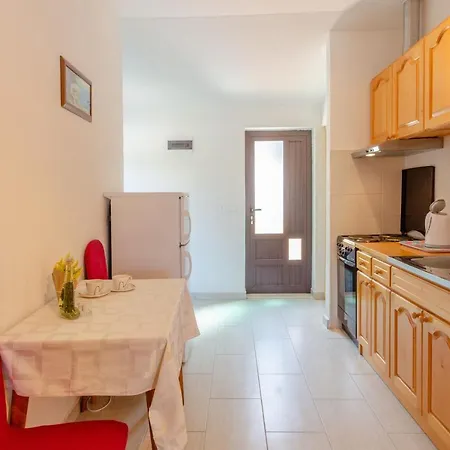 Apartments By The Sea Brna, Korcula - 9162 *